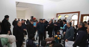 Gürpınar depremzedeler için tek yürek oldu