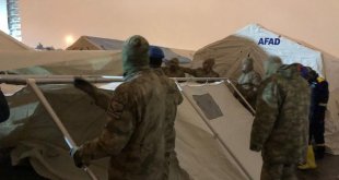 Jandarma ekipleri çadırlar kurmaya başladı
