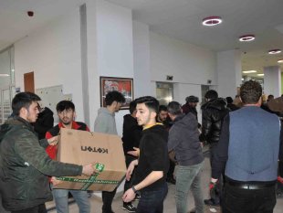 Karslılar depremzedeler için seferber oldu