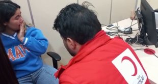 Kan vermeye gittiği merkezde evinin yıkıldığını öğrendi