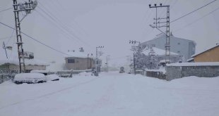 Varto'da 99 köy ve 50 mezranın yolu ulaşıma kapandı