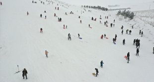 Ağrı'nın Küpkıran Kayak Merkezi'nde sezon açıldı