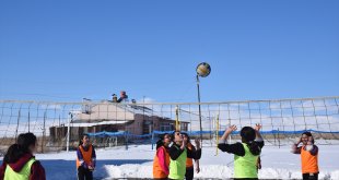 Köyün voleybolcu kızları 'Türkiye şampiyonluğu' için kenetlendi