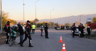 Erzincan'da çeşitli suçlardan aranan 123 kişi yakalandı, 42 kişi gözaltına alındı