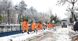 Battalgazi'de karla mücadele ekipleri iş başında
