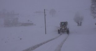 Muş'ta 297 köy yolu ulaşıma kapandı
