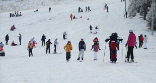 Sarıçam ormanları arasındaki Cıbıltepe'de kayak sezonu başladı