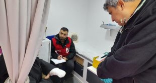 Türk Kızılay mobil sağlık aracı, Malatya'da depremzedelere sağlık hizmetini sürdürüyor