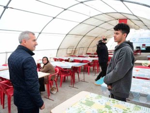 Başkan Çınar "İftar çadırlarında Ramazanın kardeşlik, paylaşma ve dayanışma ruhunu yaşıyoruz."