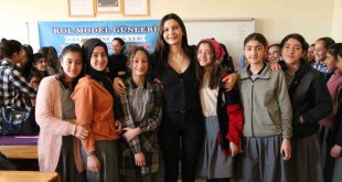 Erciş'te kadın ve öğrenciler rol modelleriyle buluşturuluyor