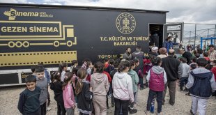 "Gezen Sinema", Malatya'da depremzede çocukları ağırlıyor