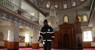 Elazığ'da camiler 'Gül' kokuyor