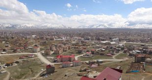 İran'daki deprem Yüksekova'da da hissedildi