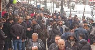 Yüksekova'da Ramazan'ın 1'nci günü yoğun geçti