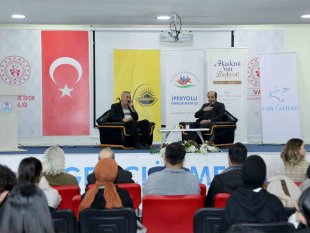 Dr. Ömer Demirbağ gençlerle buluştu