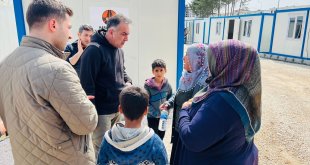 Bitlis Valisi Çağatay, enkazdan çıkarılan engelli depremzedenin çay davetini geri çevirmedi