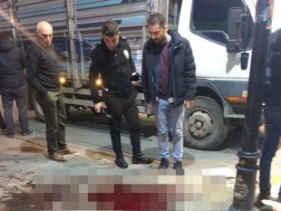 Ağrı'da Kahvehanede Bıçaklı Kavga: 1 Kişi Yaralandı, Şüpheli Kaçtı