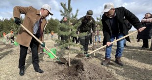 Ardahan'da depremde hayatını kaybedenler anısına hatıra ormanı oluşturuldu
