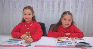 8 yaşındaki şampiyon ikizler matematikte dünyayı dize getirdi
