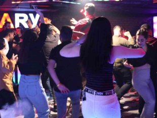 İranlılar nevruzu Van'da kutladı