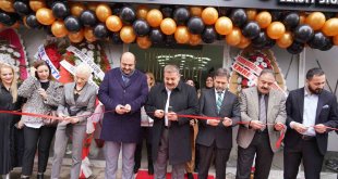 Başkanlar güzellik merkezi açtı