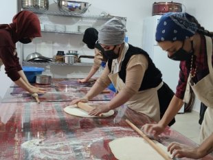 Kendi işinin patronu olmak isteyen kadınlar kurslarda ter döküyor