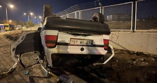 Kars'ta minibüs ile otomobilin çarpıştığı kazada 1 kişi öldü, 4 kişi yaralandı