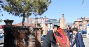 Ahlat'ta 18 Mart Şehitleri Anma Günü ve Çanakkale Deniz Zaferi'nin 108'nci yıl dönümü