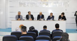 Kaymakam İhsan Emre Aydın vatandaşlarla bir araya geldi