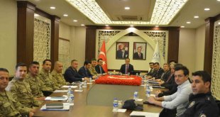 Hakkari'de seçim güvenliği toplantısı yapıldı