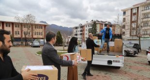 Tunceli'de toplanan oyuncak ve kırtasiye malzemeleri Adıyaman'a gönderildi