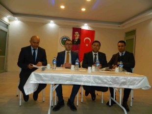 Posof'tan depremzedelere yardımlar devam ediyor