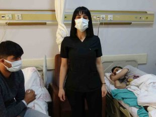 Van'da tedavi gören düzensiz göçmenlerin ihtiyaçlarını sağlık çalışanları karşıladı