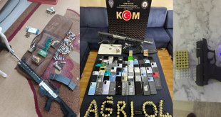 Ağrı'da gümrük kaçağı cep telefonlarını piyasaya sürdükleri iddiasıyla 3 kişi tutuklandı