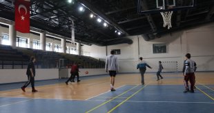 Ağrı'da misafir edilen depremzede çocuklar sportif etkinliklerle moral buluyor