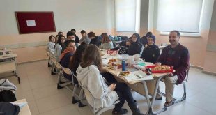 Deprem bölgesinden gelen öğrencilere kaynaşma ve uyum etkinliği