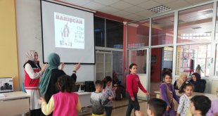 Psiko-sosyal destek ekiplerinden depremzede çocuklara yönelik etkinlik