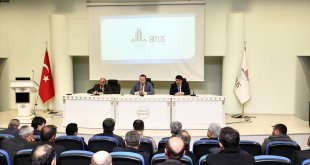 Bitlis'te muhtarlar toplantısı düzenlendi