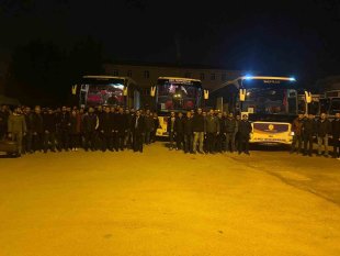 Vanlı 132 gönüllü öğretmen destek için deprem bölgesine gitti