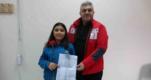 Minik Eylül'ün duygu yüklü mektubuyla 300 öğrencinin yüzü güldü