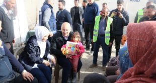 Bakan Karaismailoğlu, Malatya'da depremzedelerle bir araya geldi