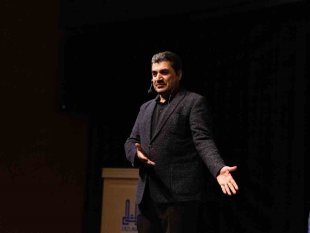 Erzurum'da deprem şehitleri için eller semaya açıldı