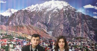 Isınmak için tahta toplamaya çıkan genç, gelen ses üzerine enkazdan hayat kurtardı