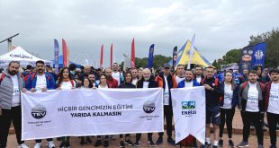 CK Enerji Akdeniz Bölgesi çalışanları, afetzede öğrencilerin eğitimlerine destek için koştu