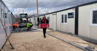 Doğanşehir, konteyner kentte kilit taşı çalışmaları sürüyor