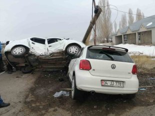 Ağrı'da iki ayrı trafik kazası: 9 yaralı
