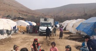 Türk Kızılay mobil sağlık aracıyla depremzedelere sağlık hizmetini sürdürdü