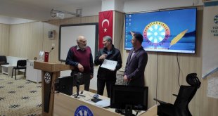 Şair Üstün; "Şiir şuurun yansımasıdır"