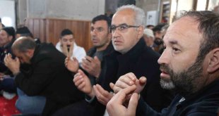 Depremde hayatını kaybedenler için mevlit okutuldu