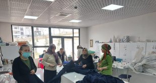 Elazığ'da eğitmen ve öğrencilerden depremzedelere anlamlı destek